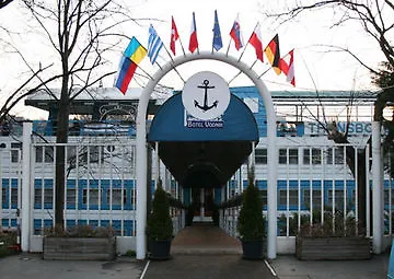 ***  Botel Vodnik Prag Tjeckien
