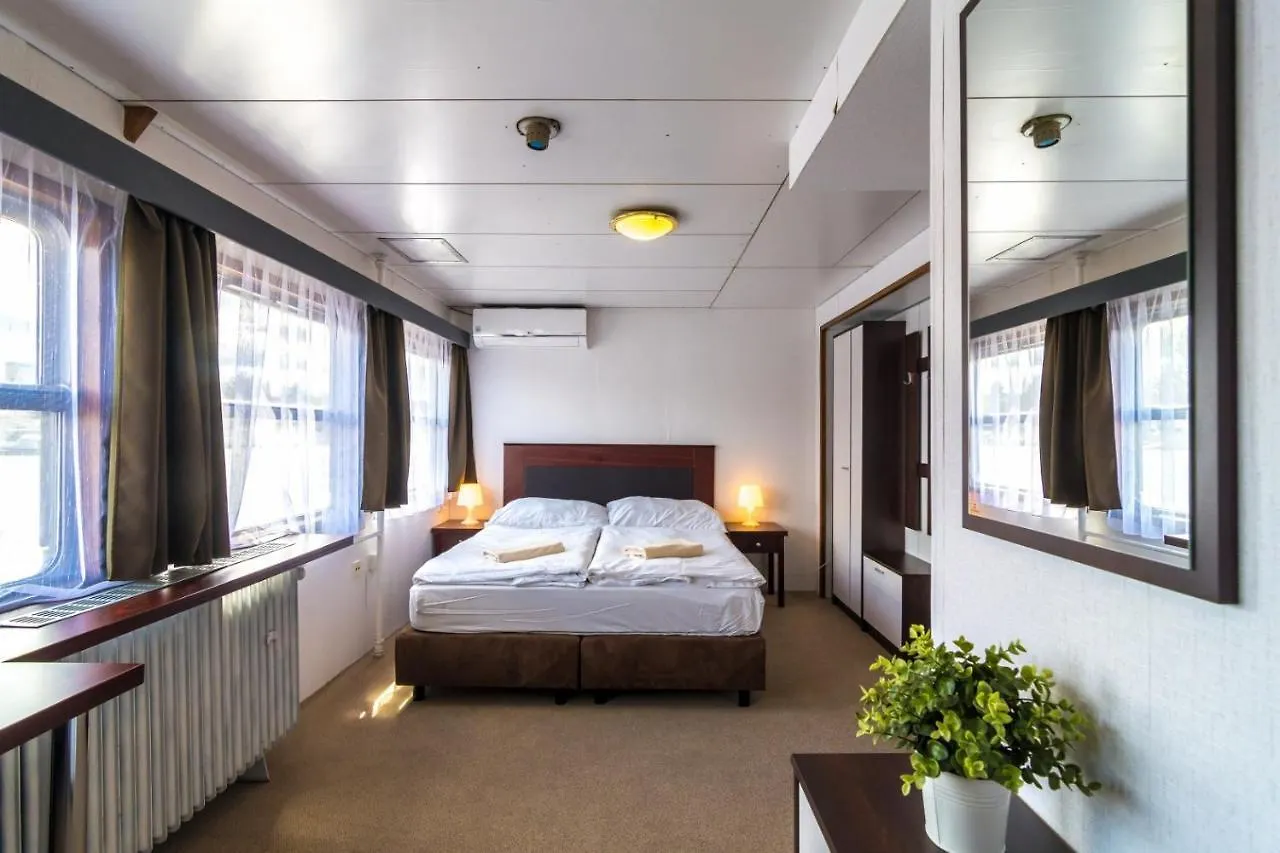 Botel Vodnik Prague