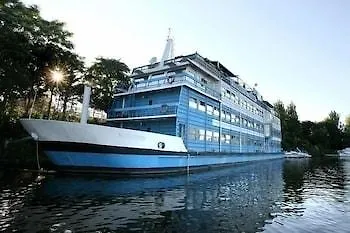 Botel Vodnik Praga 3*,  República Checa